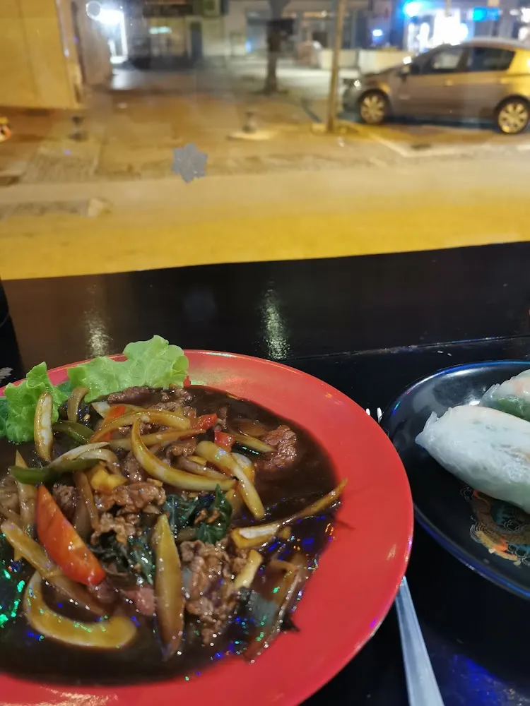 Bœuf Sauté Aux Oignons